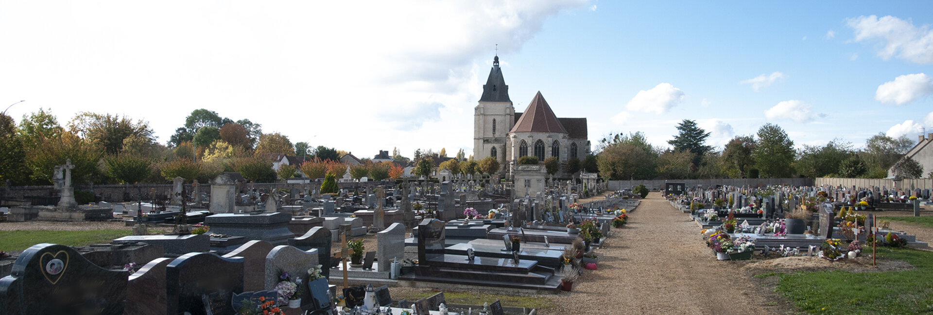 Cimetière/Colombarium