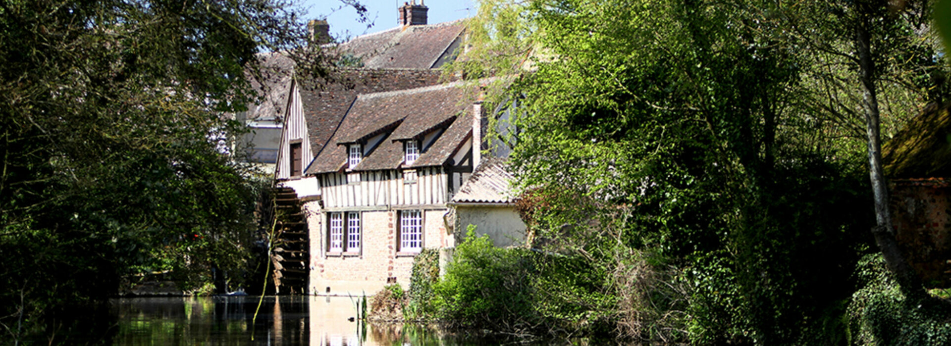 Mairie de Courville sur Eure (28)